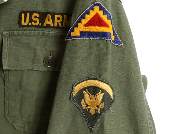 60s 米軍実物 US ARMY コットン サテン ユーティリティ シャツ M 程/ ヴィンテージ OG107 筒袖 1st 後期 ミリタリー 軍物 ワッペン付き 　