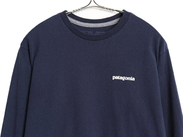 パタゴニア 両面 プリント 長袖 Tシャツ メンズ S 22年製 アウトドア ロンT ロングスリーブ P6 バックプリント ボックスロゴ カットソー 紺