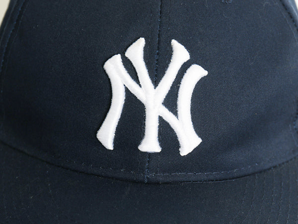 デッドストック ヤンキース ベースボール キャップ 新品 帽子 MLB オフィシャル 大リーグ 野球 ワンポイント 6パネル コットン シンプル 紺