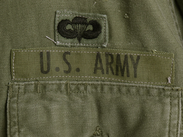 60s 米軍実物 US ARMY コットン サテン ユーティリティ シャツ S ヴィンテージ 64年製 OG107 筒袖 3rd モデル ミリタリー 軍物 フルパッチ