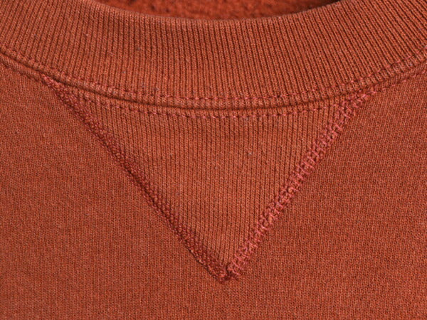 90s ラッセル ワンポイント ロゴ 刺繍 スウェット メンズ レディース L オールド トレーナー 前V 裏起毛 クルーネック シンプル テラコッタ