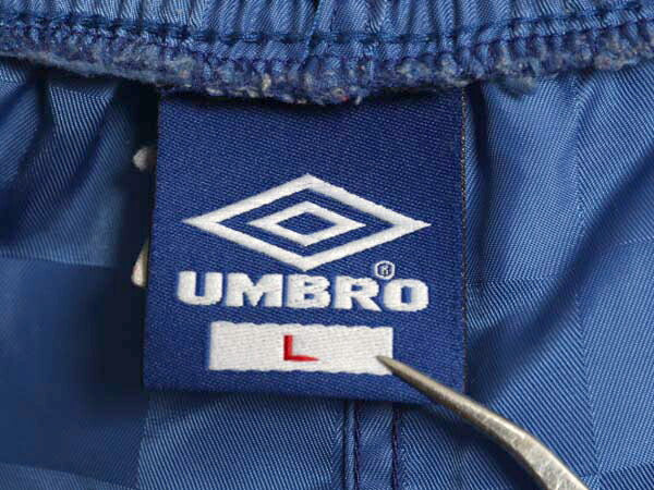 90s USA製 アンブロ ナイロン ショートパンツ メンズ L 古着 オールド チェック ショーツ スポーツ トレーニング ワンポイント サッカー 青