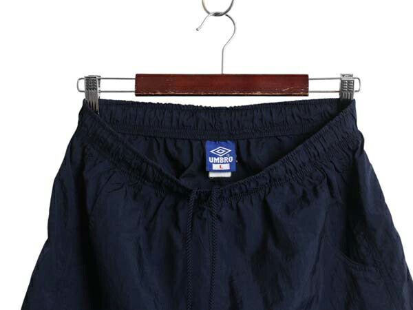90s アンブロ ナイロン ショートパンツ メンズ L 古着 オールド イージ ショーツ 短パン ハーフパンツ ワンポイント トレーニング ネイビー