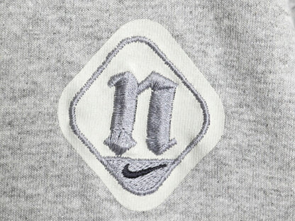 90s ナイキ スモール スウッシュ 刺繍 半袖 Tシャツ メンズ M オールド コットン ヘビーウェイト ワンポイント カットソー シンプル グレー