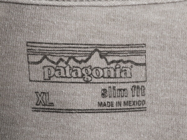 パタゴニア プリント 半袖 Tシャツ メンズ XL 17年製 アウトドア フィッツロイ クレスト グラフィック カットソー シンプル スリムフィット