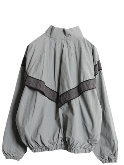 90s 米軍実物 US ARMY ナイロン トレーニング ジャケット MEDIUM SHORT 古着 99年製 オールド 軍物 PFU ミリタリー ブルゾン ジャンパー 灰