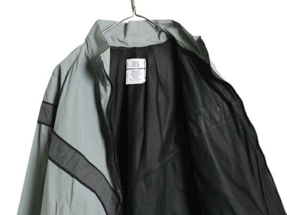 90s 米軍実物 US ARMY ナイロン トレーニング ジャケット MEDIUM SHORT 古着 99年製 オールド 軍物 PFU ミリタリー ブルゾン ジャンパー 灰