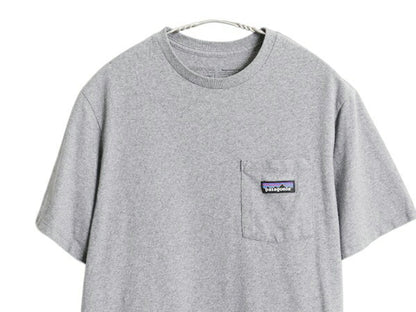 パタゴニア ポケット付き 半袖 Tシャツ メンズ XS 古着 アウトドア ポケT ワンポイント P6 ロゴ刺繍 灰 トップス シンプル ポケットTシャツ