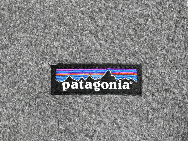 US企画 18年製 パタゴニア クラシック シンチラ フリース ベスト レディース M 古着 Patagonia アウトドア フルジップ 重ね着 廃盤 企業 灰