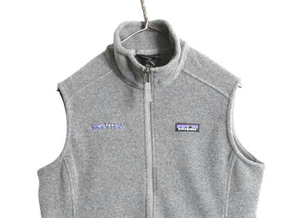 US企画 18年製 パタゴニア クラシック シンチラ フリース ベスト レディース M 古着 Patagonia アウトドア フルジップ 重ね着 廃盤 企業 灰