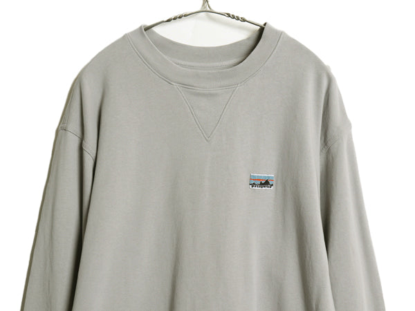 パタゴニア 前V クルーネック スウェット メンズ L 25年製 白タグ アウトドア トレーナー 長袖 Tシャツ ロンT 裏起毛なし 薄手 ゆったり 灰
