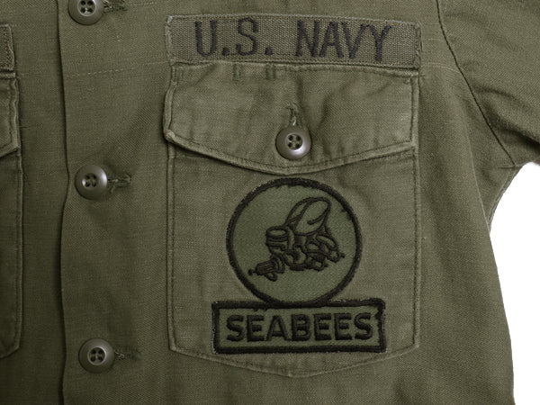 70s 米軍実物 US NAVY コットン サテン ユーティリティ シャツ M 75年製 ヴィンテージ USN OG107 シャツ袖 3rd 4th 軍物 ミリタリー カーキ